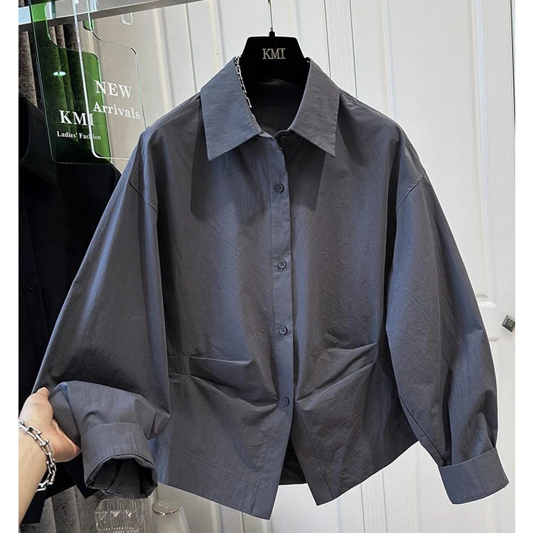 2025小众设计感褶皱收腰宽松衬衫女衬衣纯色单排扣翻领早秋新款