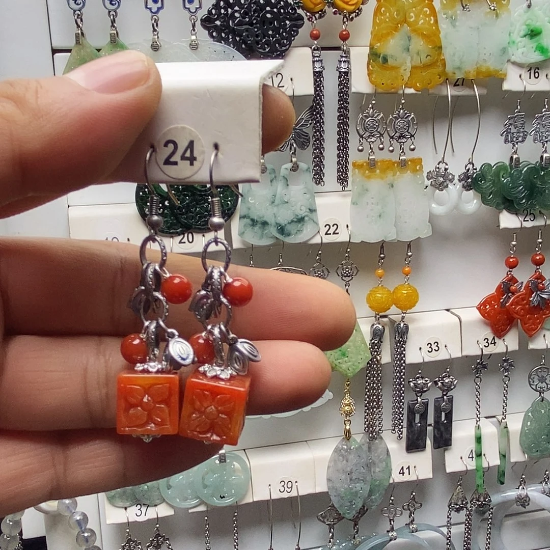 翡翠银S925镶嵌耳饰品质珠宝