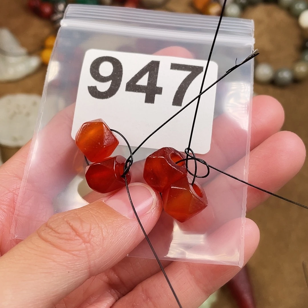 聆***听和田玉（糖玉）未镶嵌颈饰