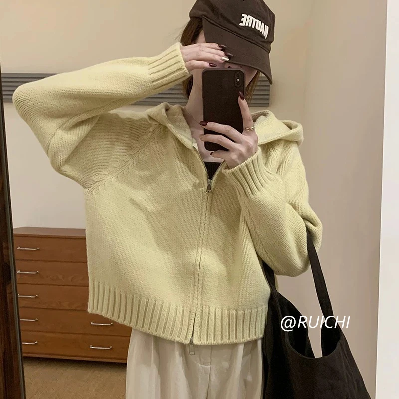 学院风~针织开衫女早春季2025外搭单穿减龄针织衫