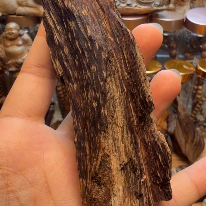 沉香碎屑沉香芽庄虫漏品香料 34.2 克