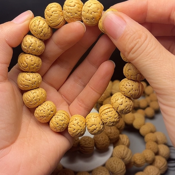 程***浪桃核吊坠桃核手串