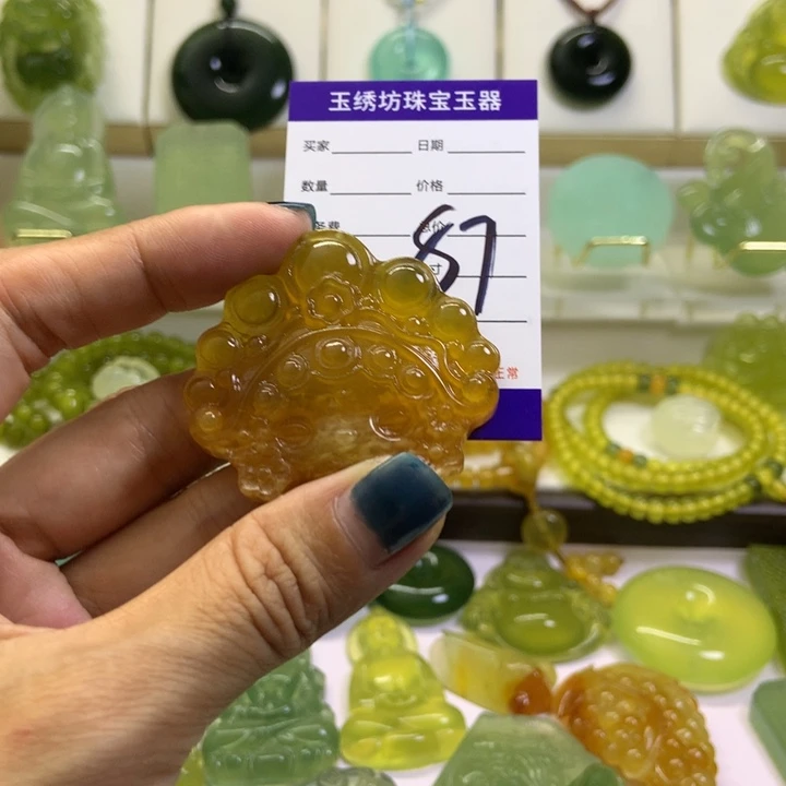 【闪购商品】蛇纹石玉未镶嵌颈饰