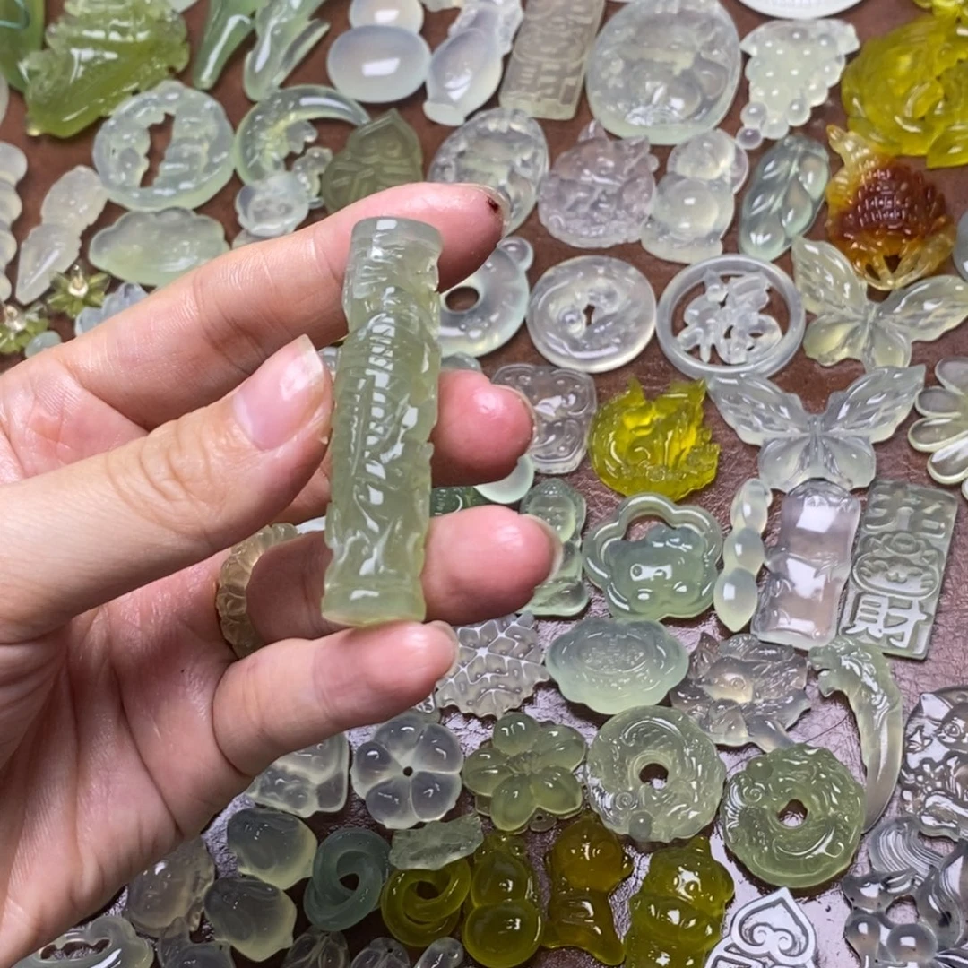 蛇纹石玉合金项链