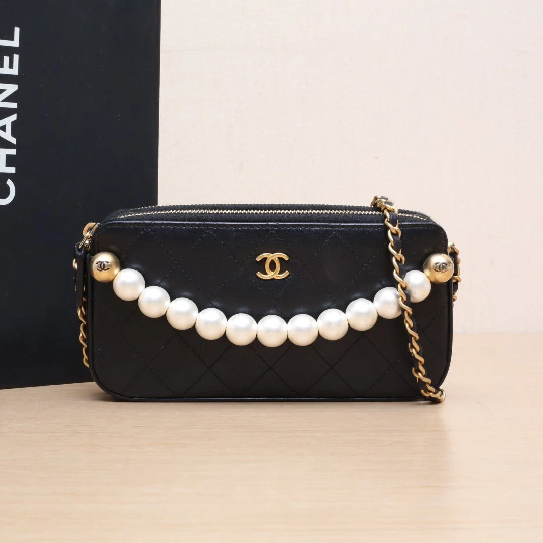 95新 Chanel/香奈儿 【娇】活动黑色皮革S 29开 双层相机包 888832