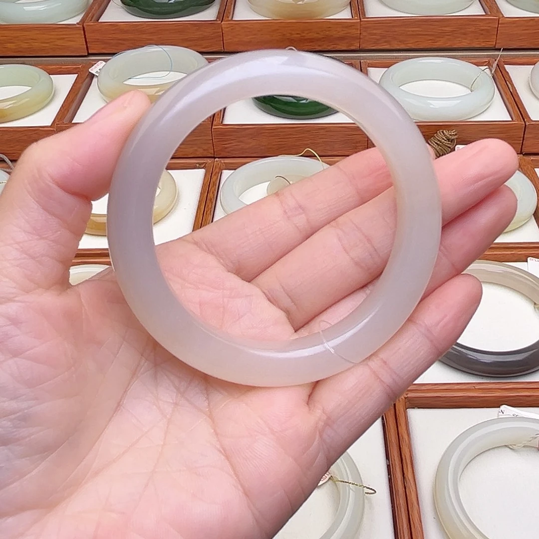 和田玉手镯未镶嵌56.3