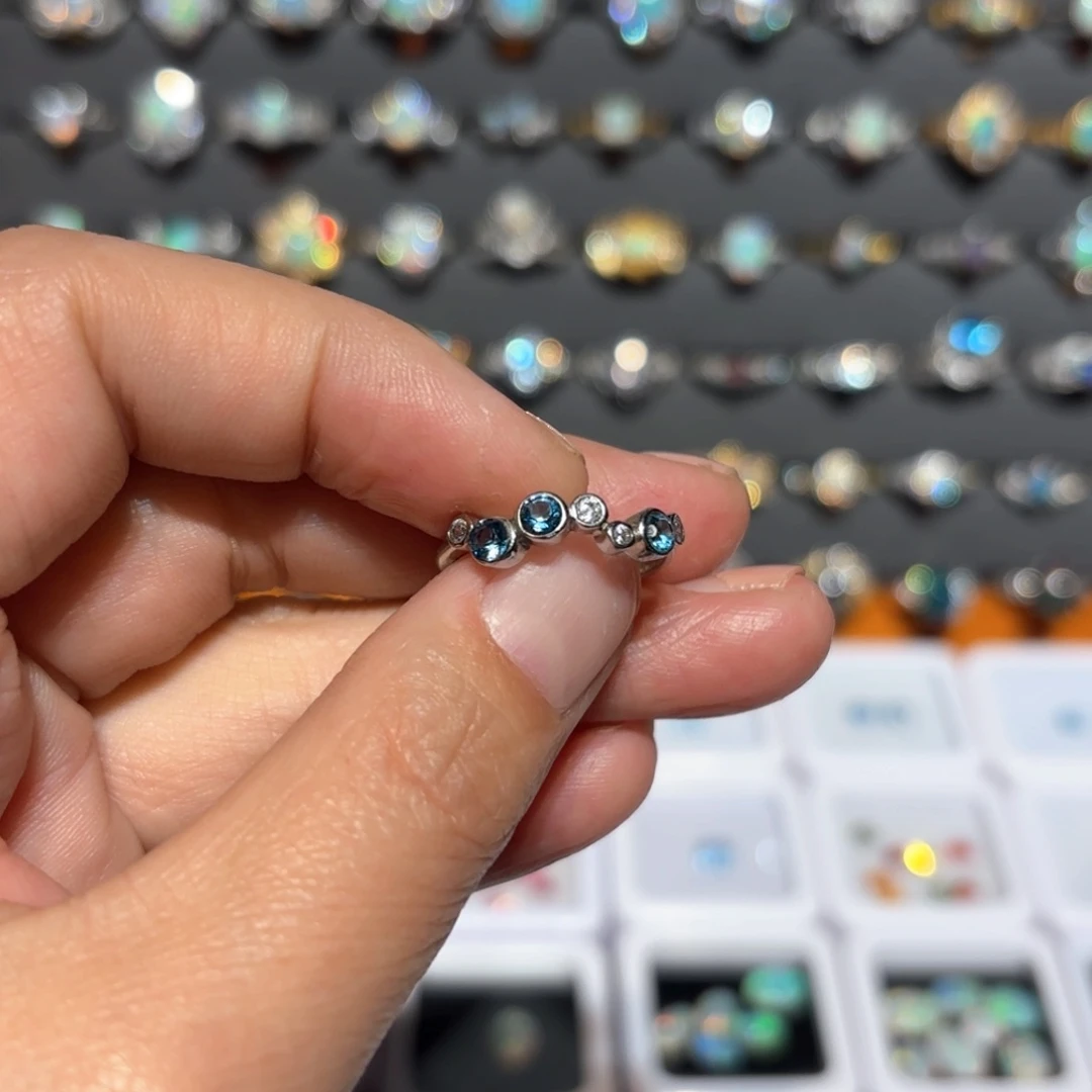 欧泊戒指银S925镶嵌欧泊戒指