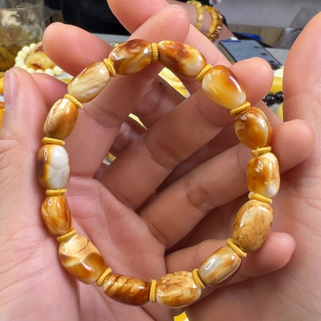 蜜蜡裸石未镶嵌蜜蜡