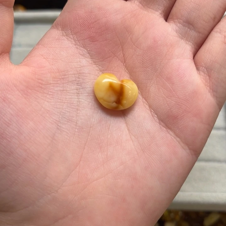 未镶嵌蜜蜡裸石天然琥珀蜜蜡配件