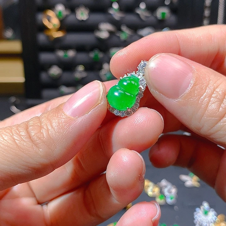 翡翠戒指银S925镶嵌葫芦