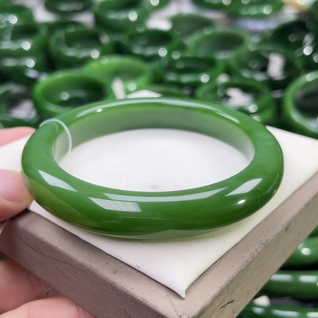未镶嵌手镯和田玉（碧玉）
