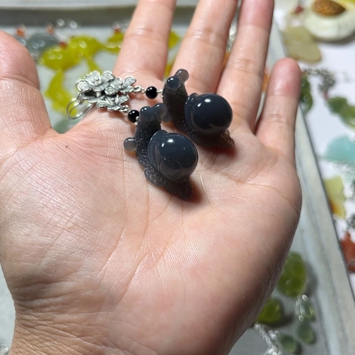 蛇纹石玉合金耳饰