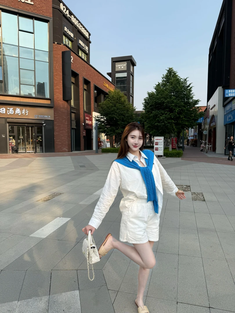 25新款小马刺绣长袖衬衫披件上衣+短裤三件套女夏季宽松套装