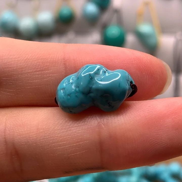 绿松石未镶嵌原矿