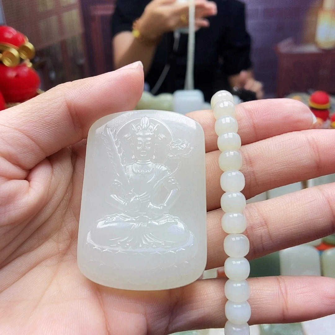 颈饰未镶嵌和田玉呼****膜