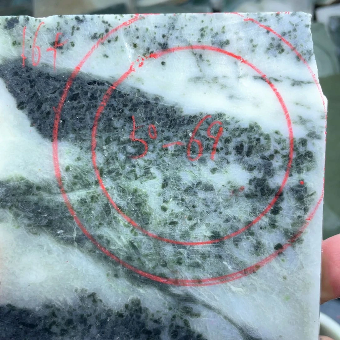 独山玉未镶嵌定制手镯