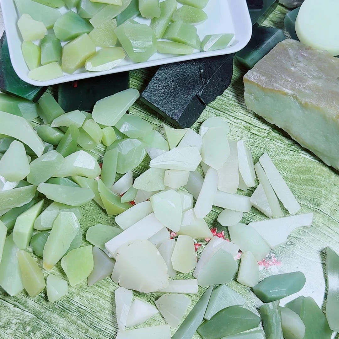 未镶嵌和田玉（糖玉）挂件