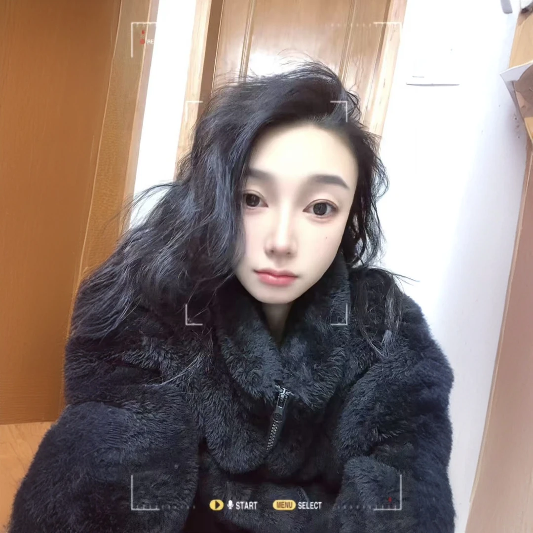 【只出不进喜欢在拍】秋冬款 衣服 外套 现货发出 .慎重拍 亏本甩