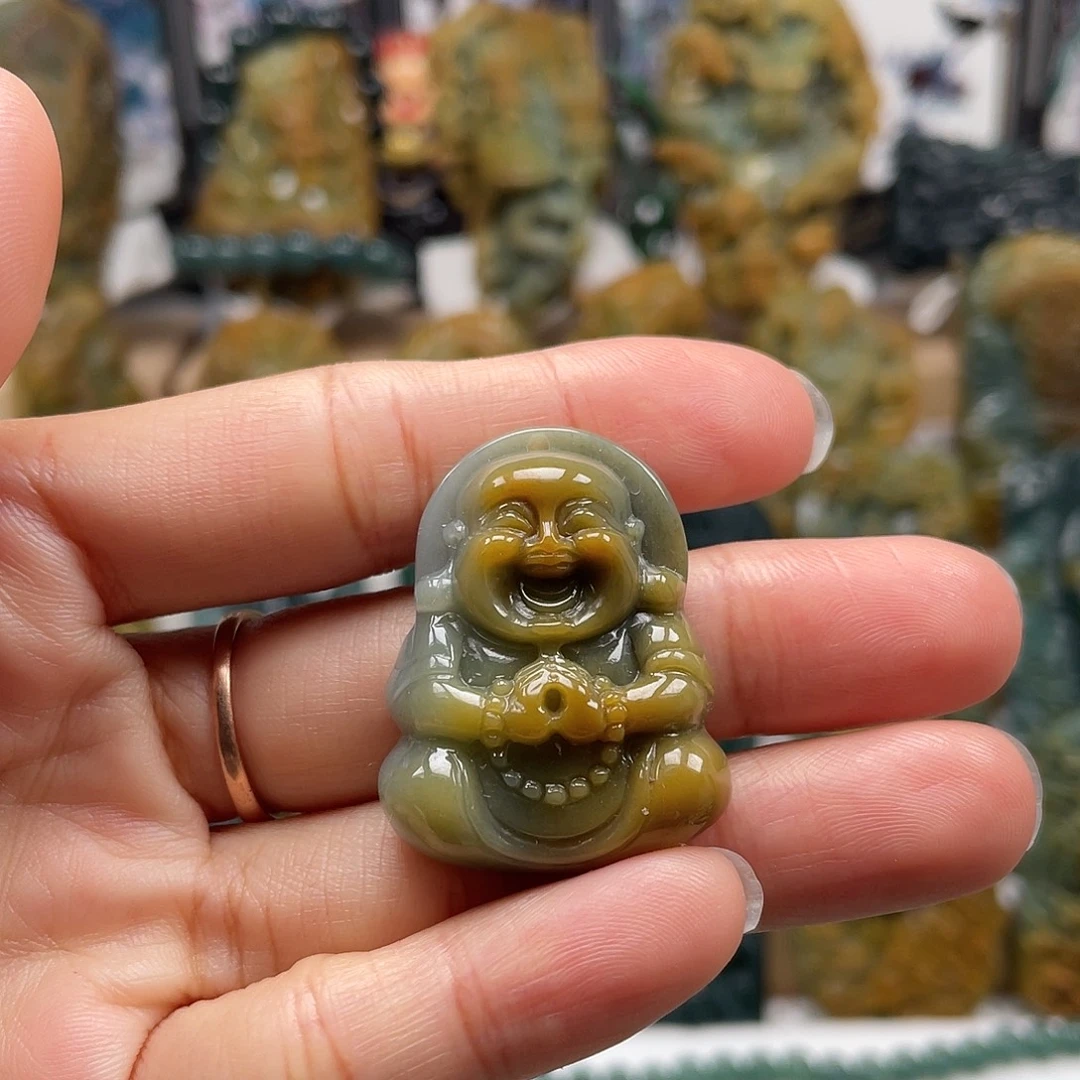 翡翠未镶嵌颈饰天然翡翠a货佛