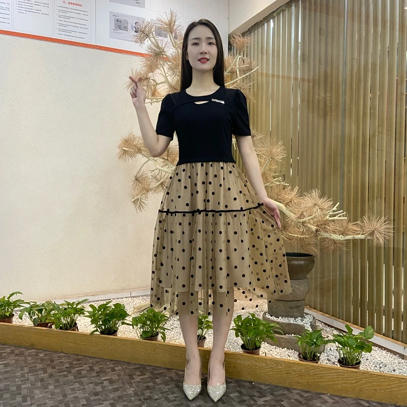 2023夏季短袖拼接假两件连衣裙气质显瘦高腰波点印花减龄遮肉女裙