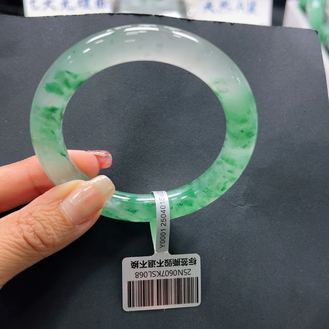 五***月石英质玉手镯未镶嵌➕燕子57