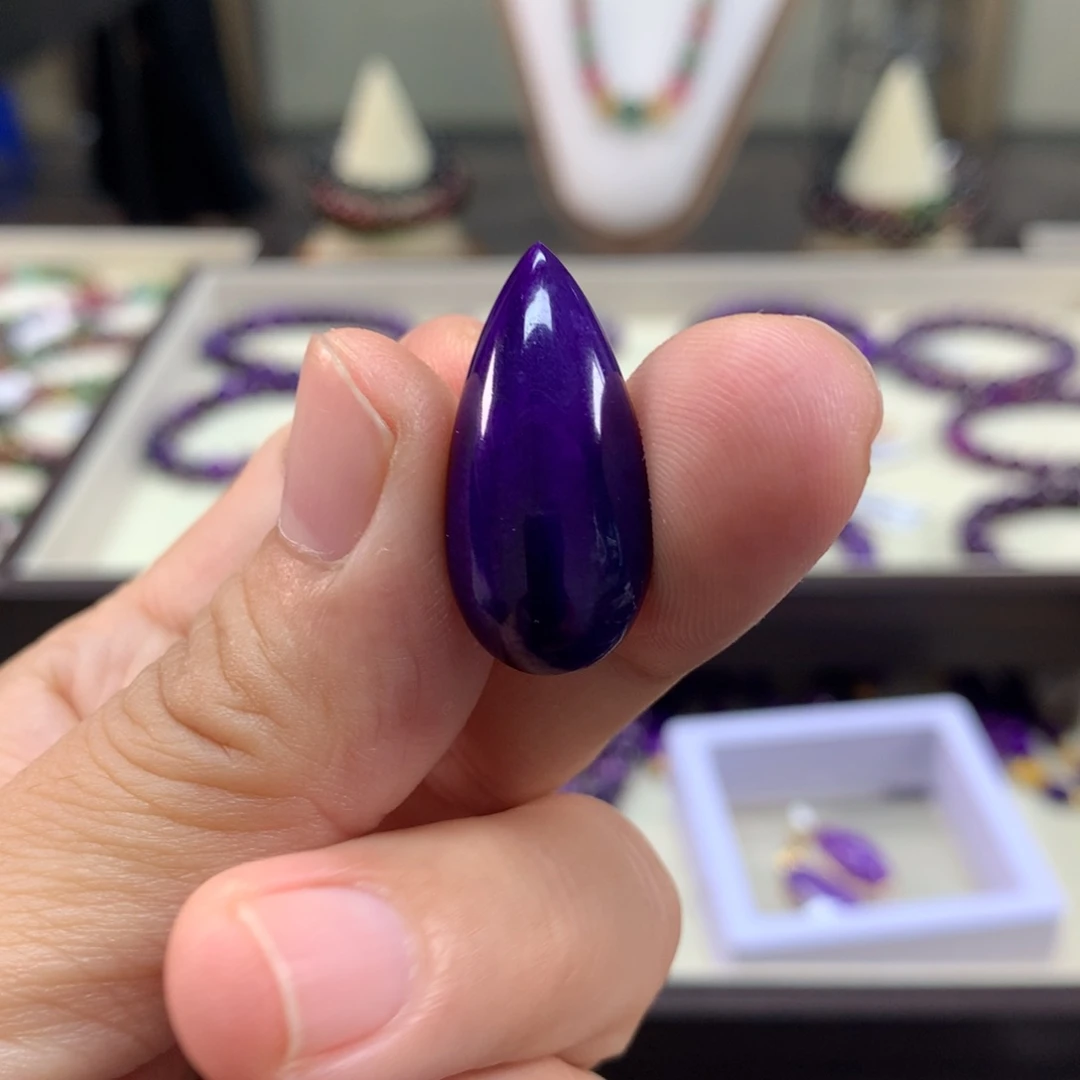 未镶嵌苏纪石（舒俱来）颈饰越****)吊坠