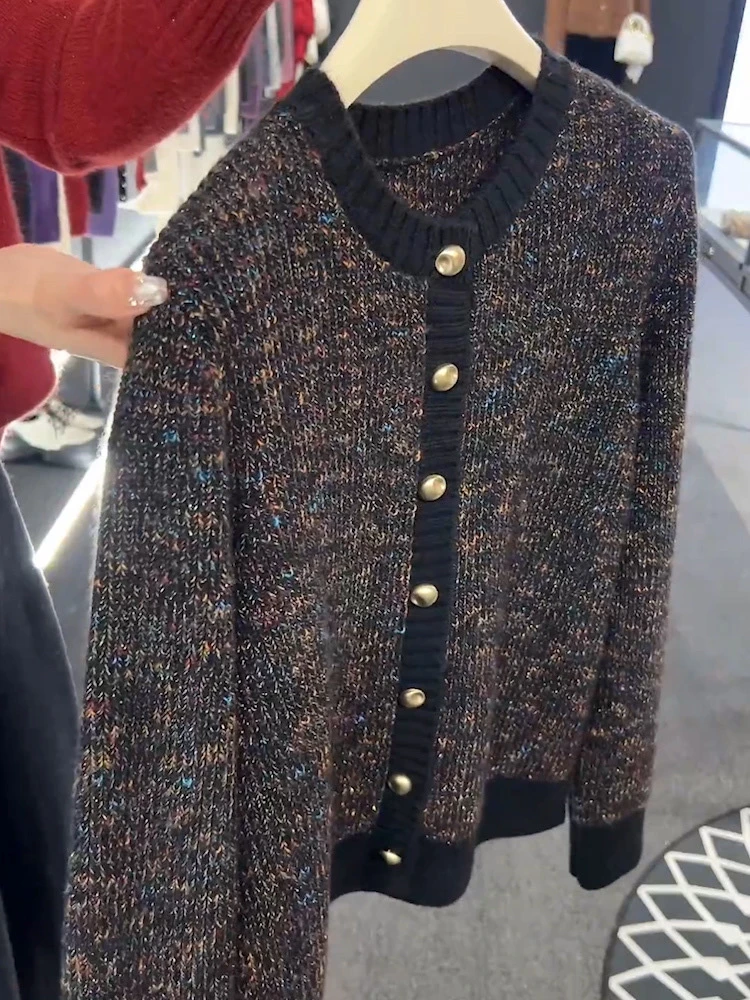 MZ.时尚花纱女士长袖柔软宽松金扣针织开衫TZ2546