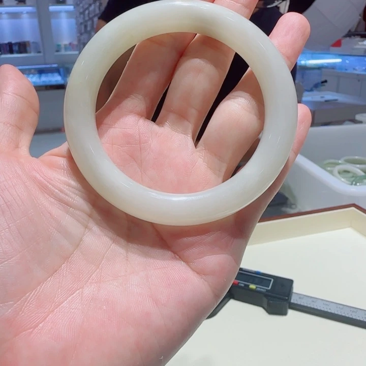 未镶嵌手镯和田玉103
