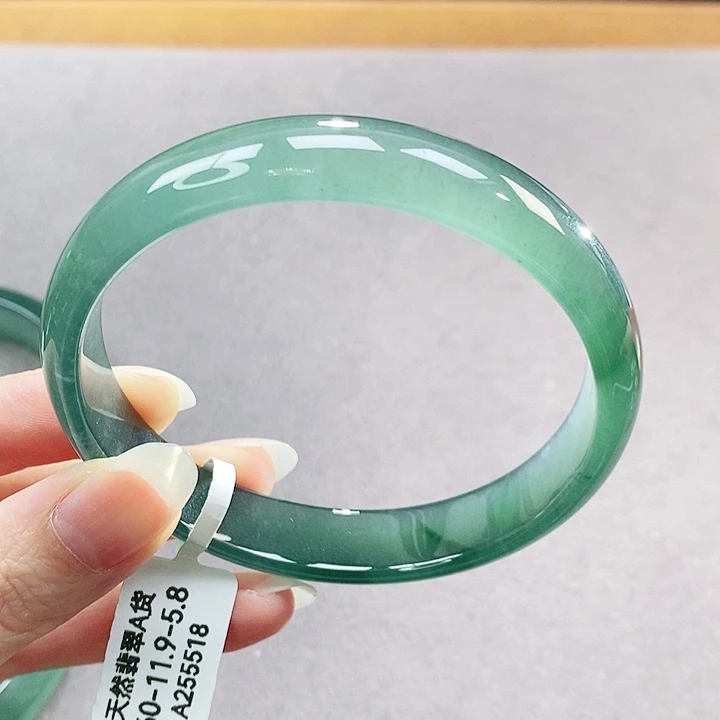 【闪购商品】未镶嵌手镯翡翠
