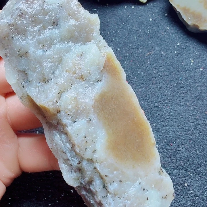 和田玉(糖玉)未镶嵌珠宝半成品