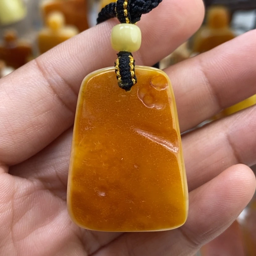 【闪购商品】琥珀颈饰未镶嵌