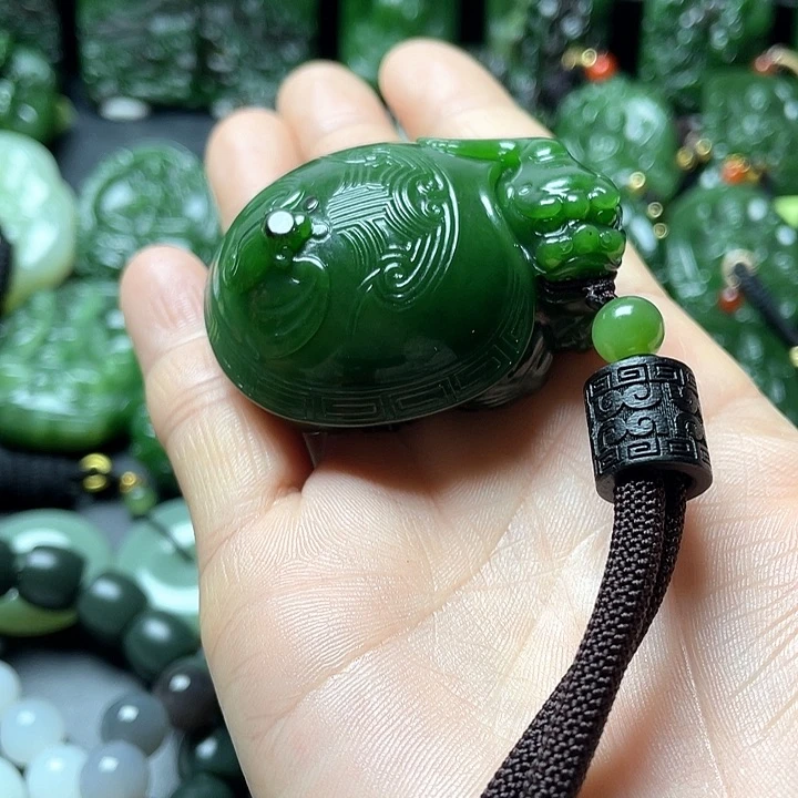 和田玉（碧玉）颈饰未镶嵌