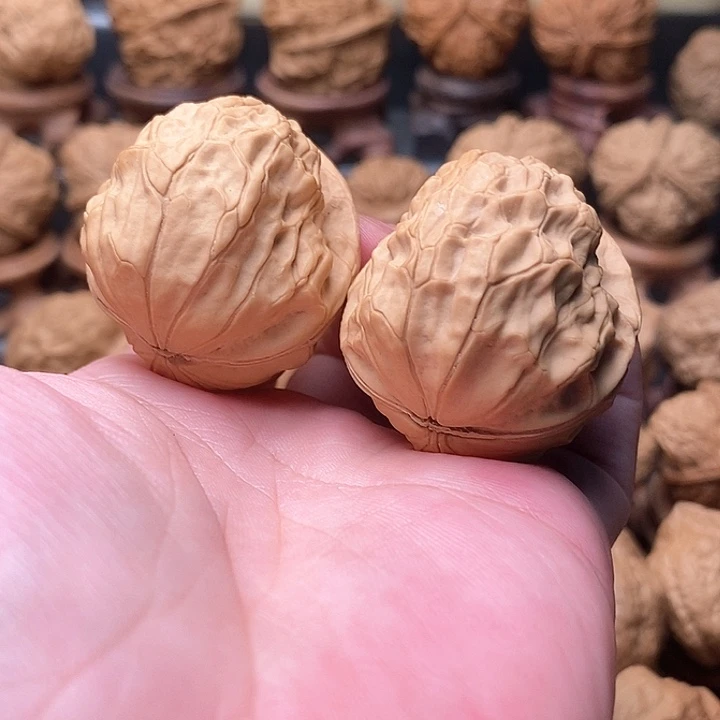 桃核把件蝉***仙荷叶……金