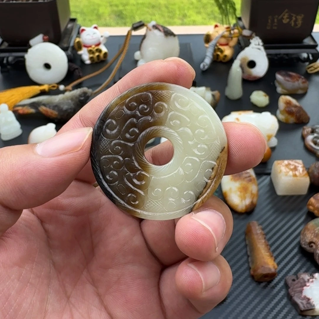 天***8和田玉（糖玉）未镶嵌颈饰