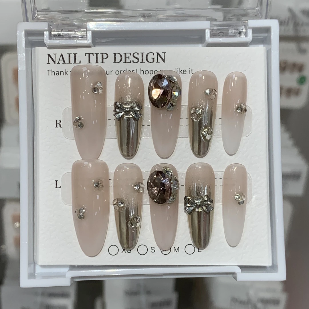 魔镜粉蝴蝶结纯手工穿戴甲