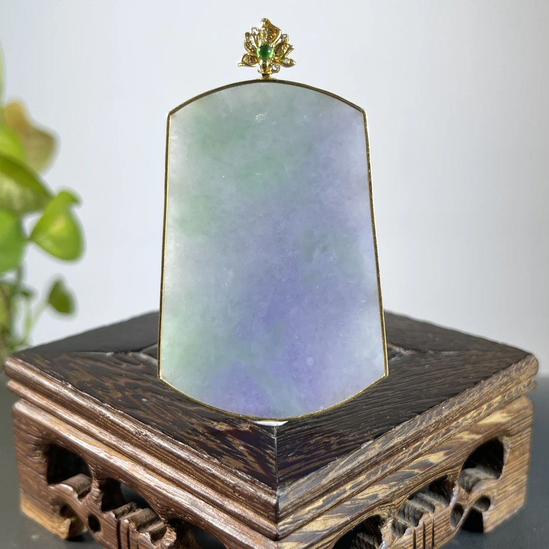 JTB19-153  天然缅甸A货翡翠  18K镶嵌无事牌