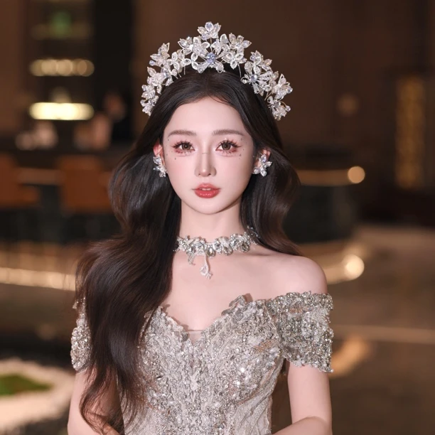 6911新款仙气镂空闪钻蝴蝶皇冠新娘轻奢水晶婚纱头饰仙气婚礼发饰