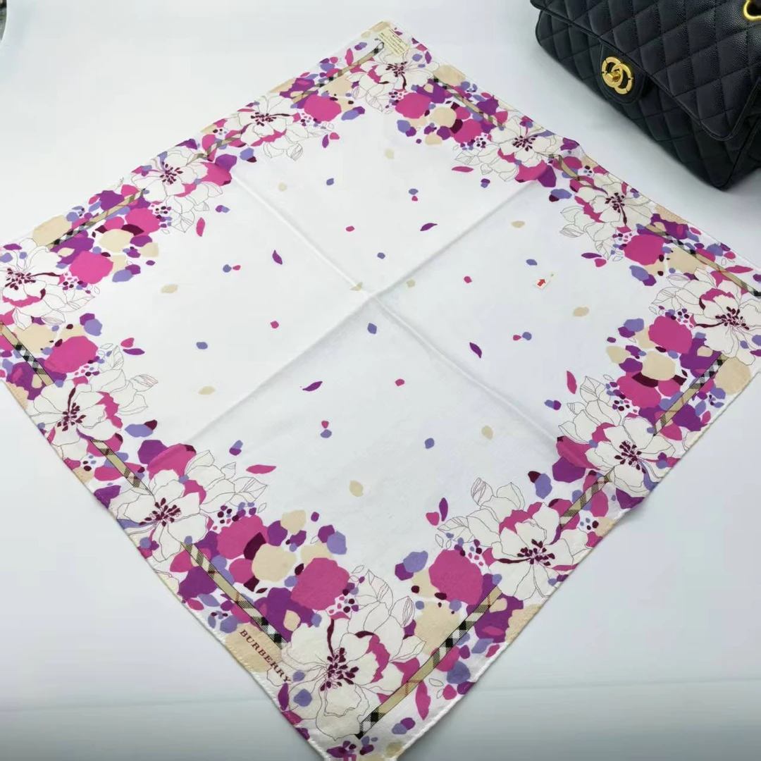 95新 BURBERRY/博柏利 海囤/巴宝莉/丝巾yy08562