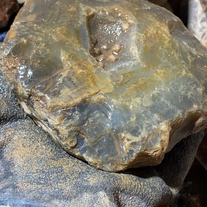 彼***岸玛瑙/玉髓未镶嵌珠宝奇石