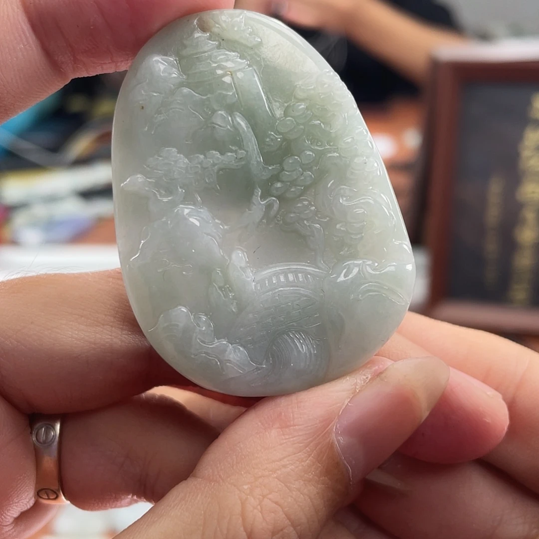翡翠未镶嵌颈饰翡翠
