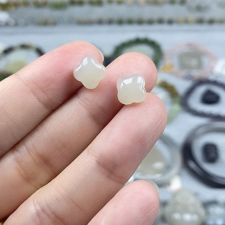 和田玉未镶嵌珠宝半成品