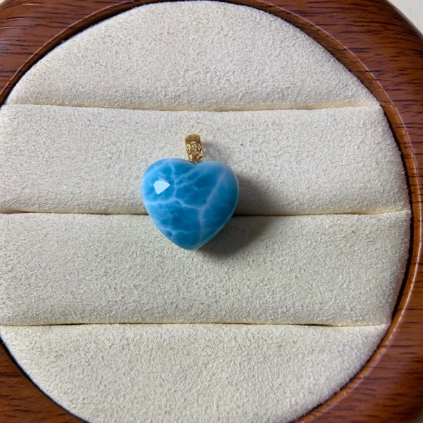 海纹石爱心18k金镶嵌吊坠简约百搭时尚款