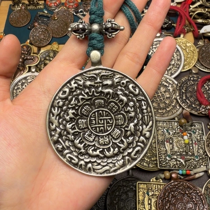 藏传文玩九宫如图