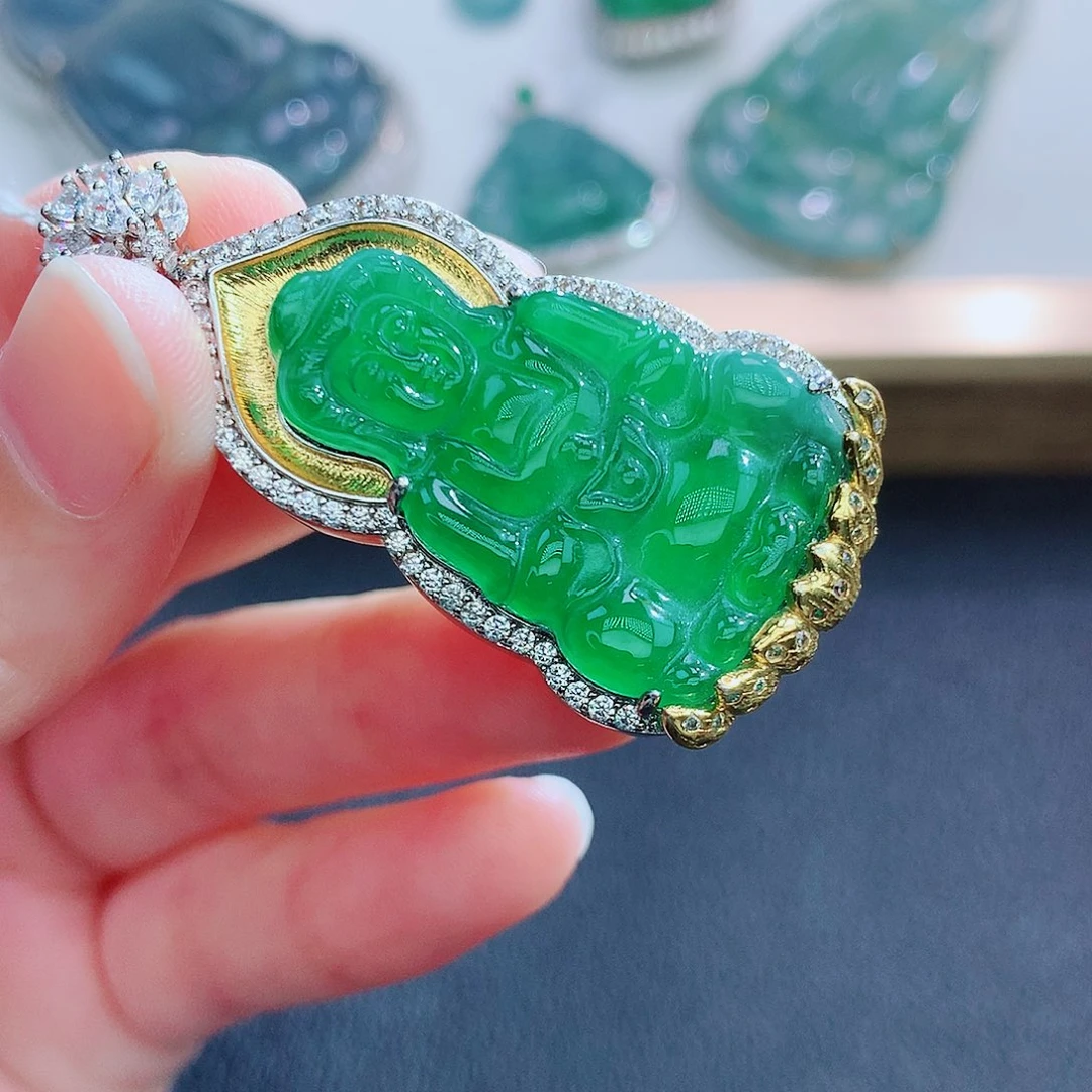 翡翠未镶嵌颈饰翡翠