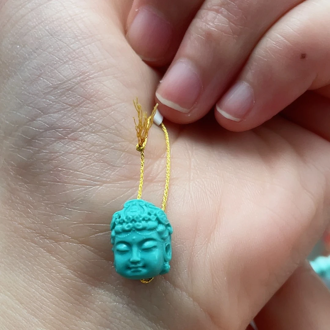 绿松石颈饰未镶嵌