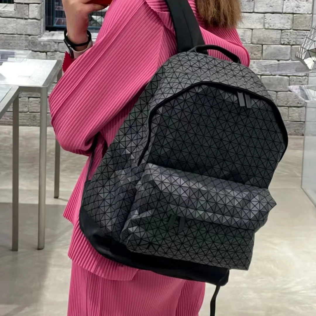 【三宅双肩包】日本同款背包女几何菱格包学生书包时尚通勤旅行包男