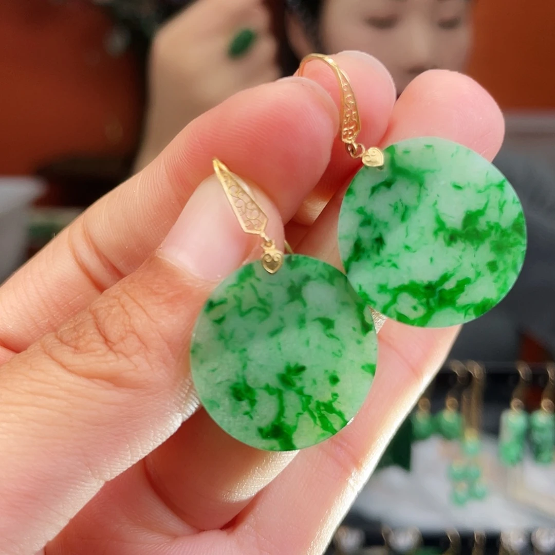 翡翠18K金镶嵌耳饰