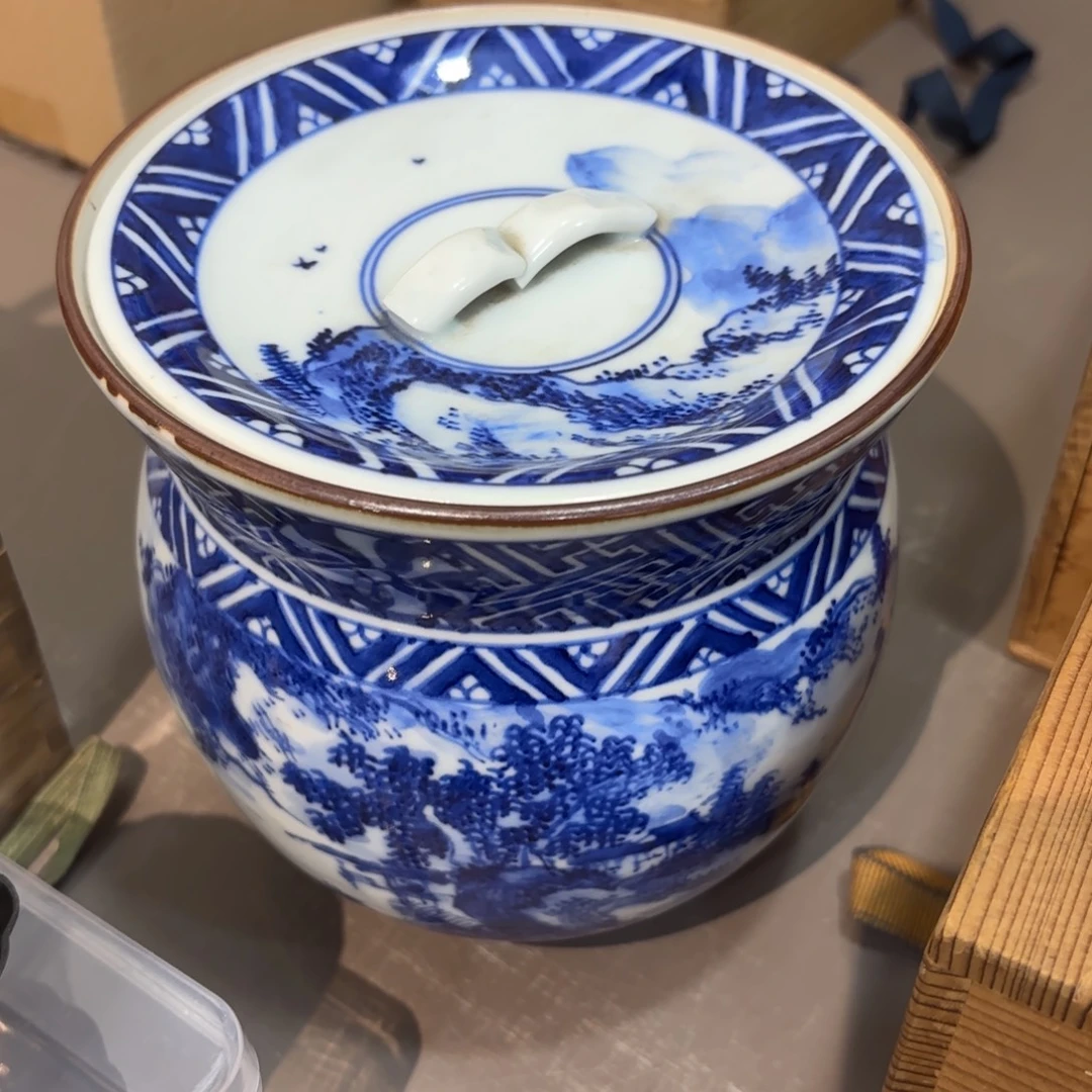 顺***非常喜欢这个瓷器