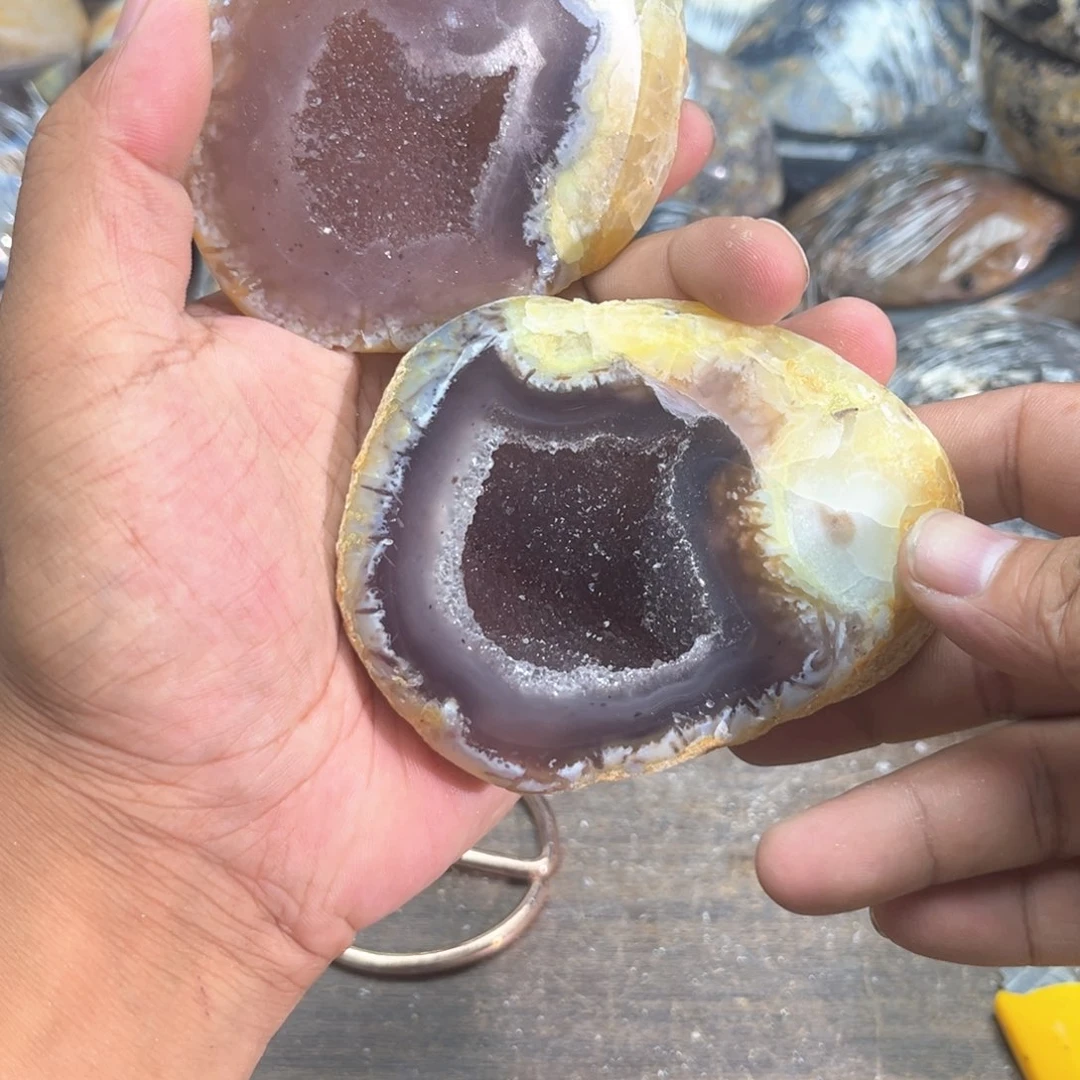 未镶嵌水晶大型摆件（非配饰）