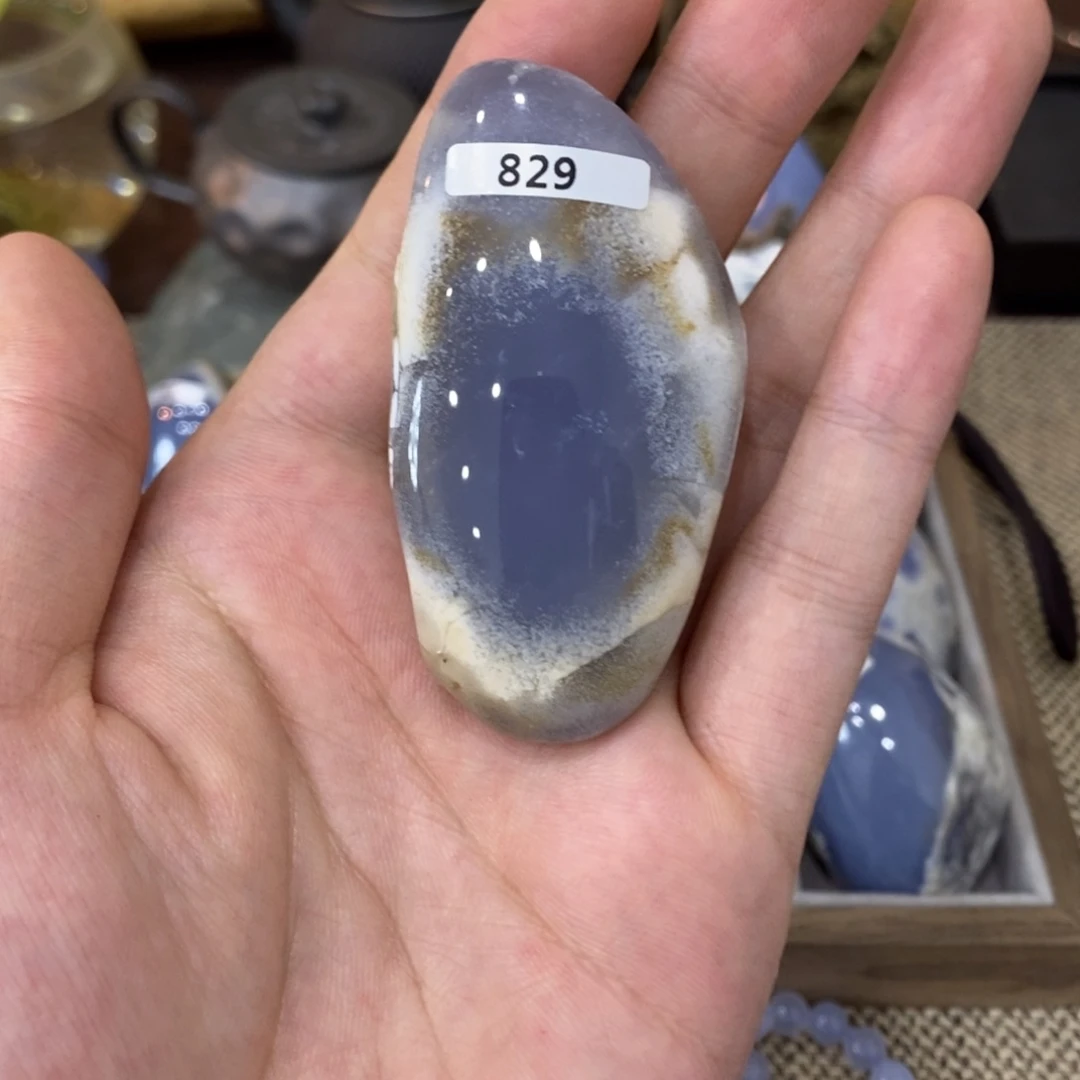 未镶嵌玛瑙/玉髓珠宝奇石829